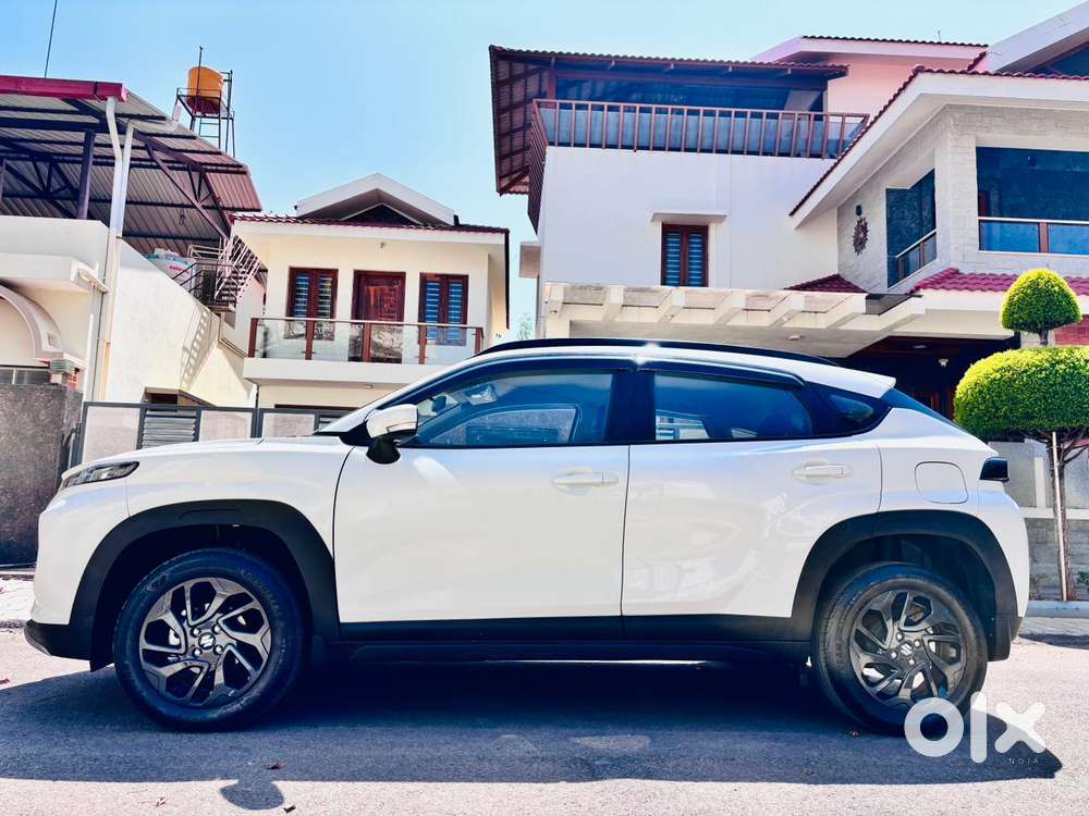 Maruti Suzuki Fronx Delta Plus 1.2l Mt, 2024, Petrol