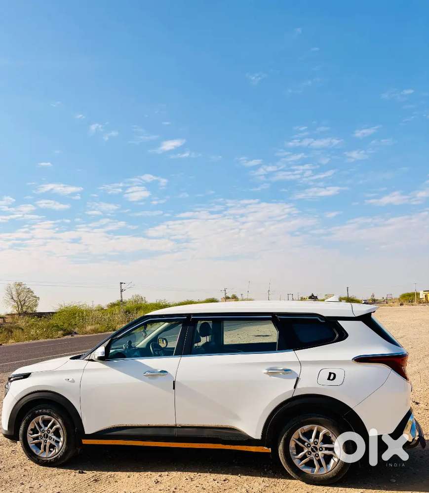 Kia Carens Premium Diesel 7 Str 2023