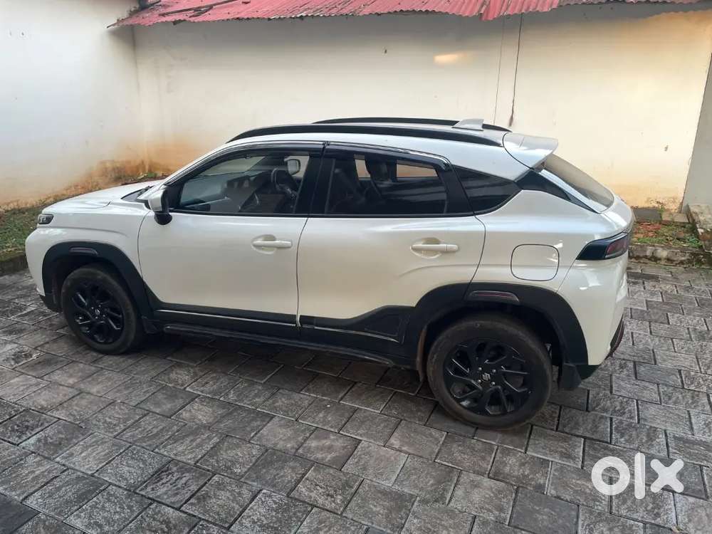 Maruti Suzuki Fronx 2024 Petrol Well Maintained
