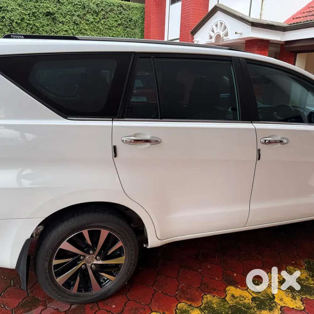 Toyota Innova Crysta 2022(december 20th) , Very Good Condition
