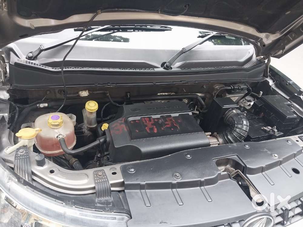Mahindra Kuv 100 G80 K2, 2017, Petrol