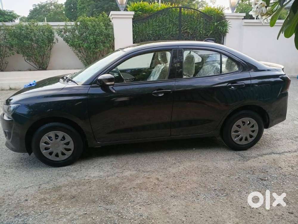 Maruti Suzuki Dzire 1.2 Vxi, 2025, Petrol