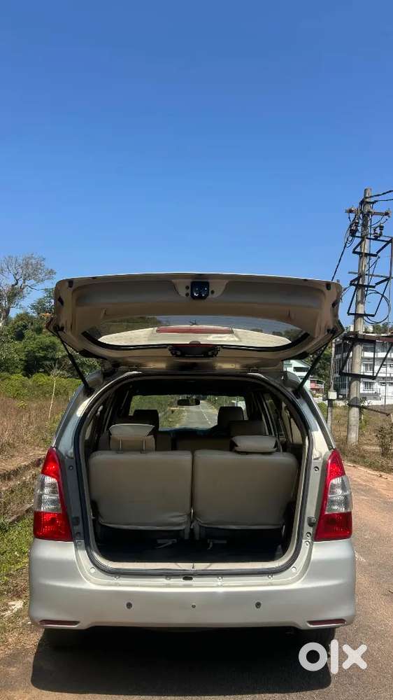 Toyota Innova Hycross 2013 Diesel 245000 Km Driven