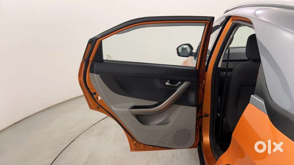 Tata Nexon 1.2 Revotron Xz Plus Dual Tone, 2019, Petrol