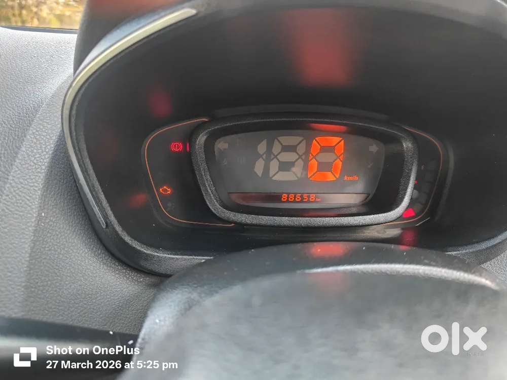 Renault Kwid 2017 Petrol Well Maintained