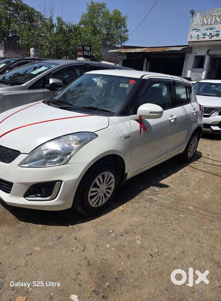 Maruti Suzuki Swift Vxi 1.2 Abs Bs-iv, 2017, Petrol