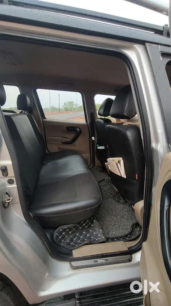 Mahindra Tuv 300 2016