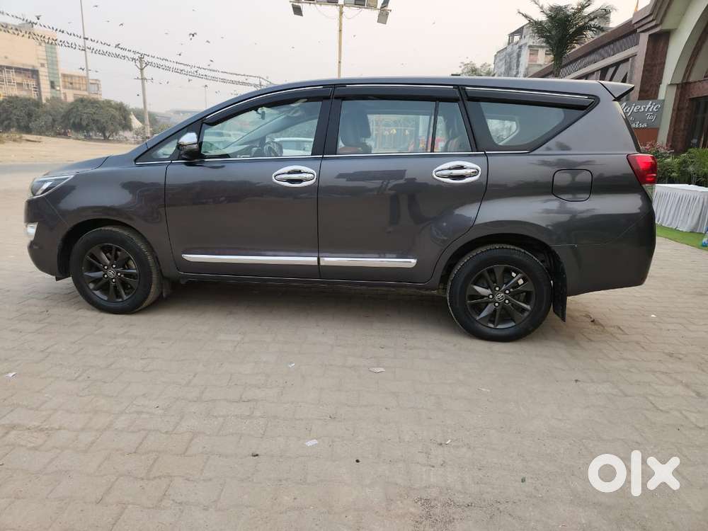 Toyota Innova Crysta 2.4 V 8 Str, 2018, Diesel
