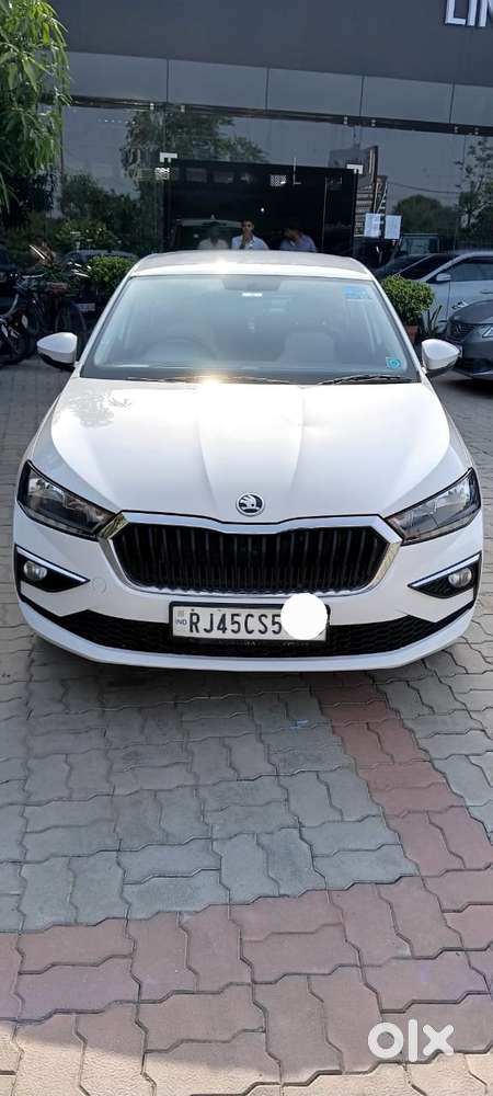 Skoda Slavia 1.0 Ambition Tsi, 2022, Petrol