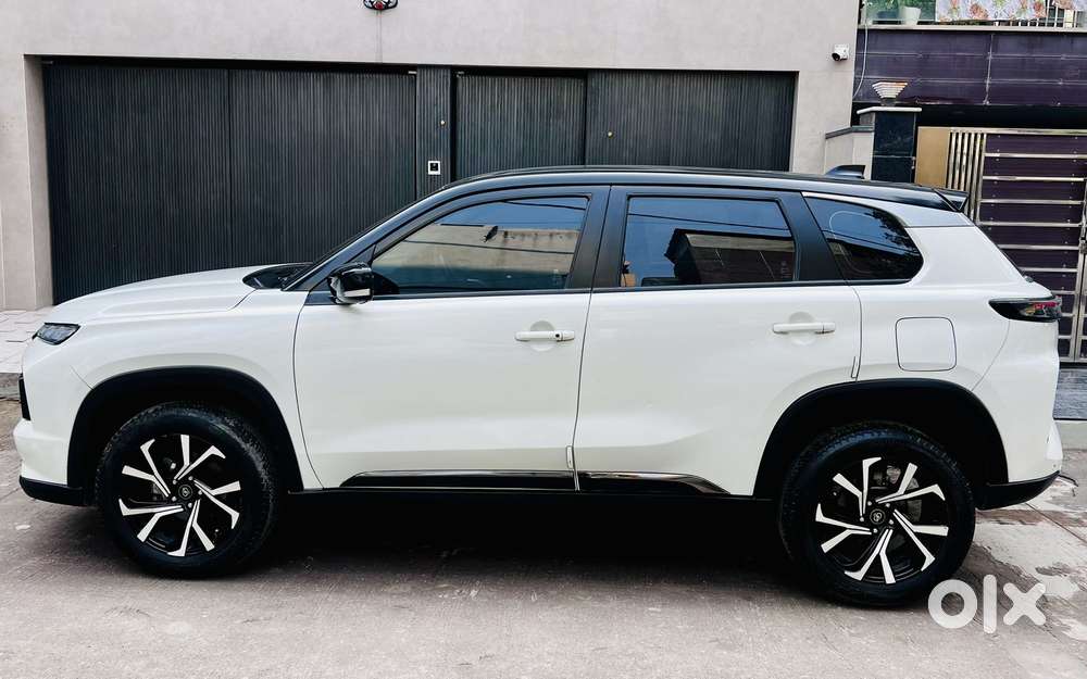 Maruti Suzuki Grand Vitara 1.5 Delta Smart Hybrid, 2024, Petrol