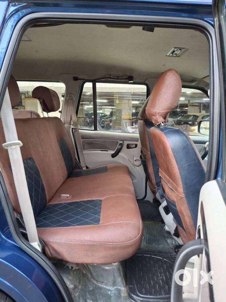 Mahindra Scorpio S6 Plus, 2016