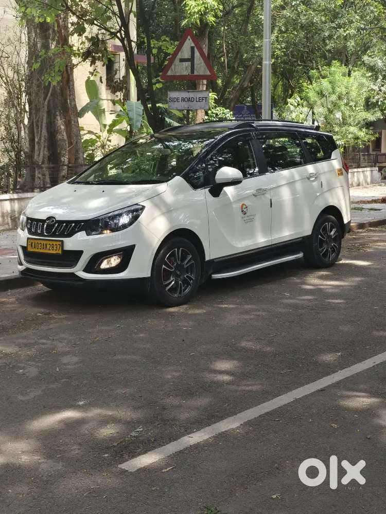 Mahindra Marazzo 2022 Diesel 90000 Km Driven