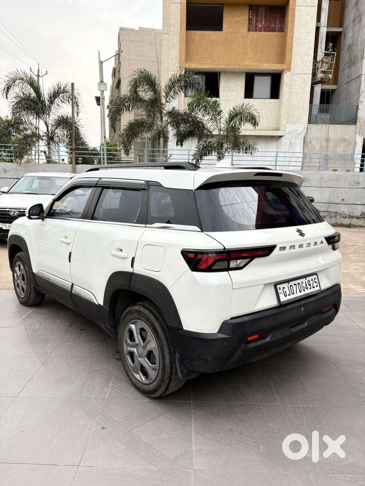 Maruti Suzuki Brezza 1.5 Lxi Cng, 2024, Cng & Hybrids