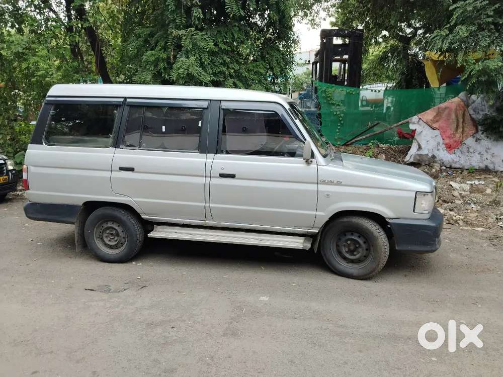 Toyota Qualis 2004 Diesel 98000 Km Driven