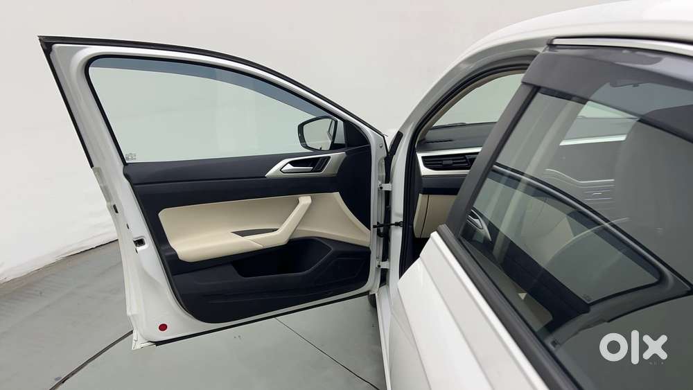Volkswagen Virtus Highline Plus 1.0 Tsi At, 2024, Petrol