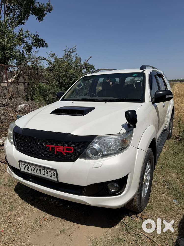 Toyota Fortuner 2011-2016 4x2 At, 2013, Diesel