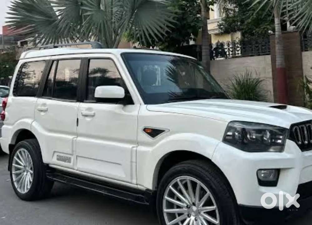 Mahindra Scorpio S4 Diesel 2017