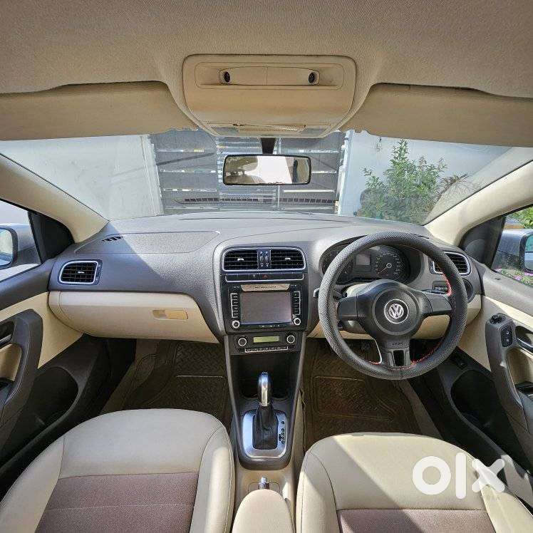 Volkswagen Vento Celeste 1.6 Highline, 2011, Petrol