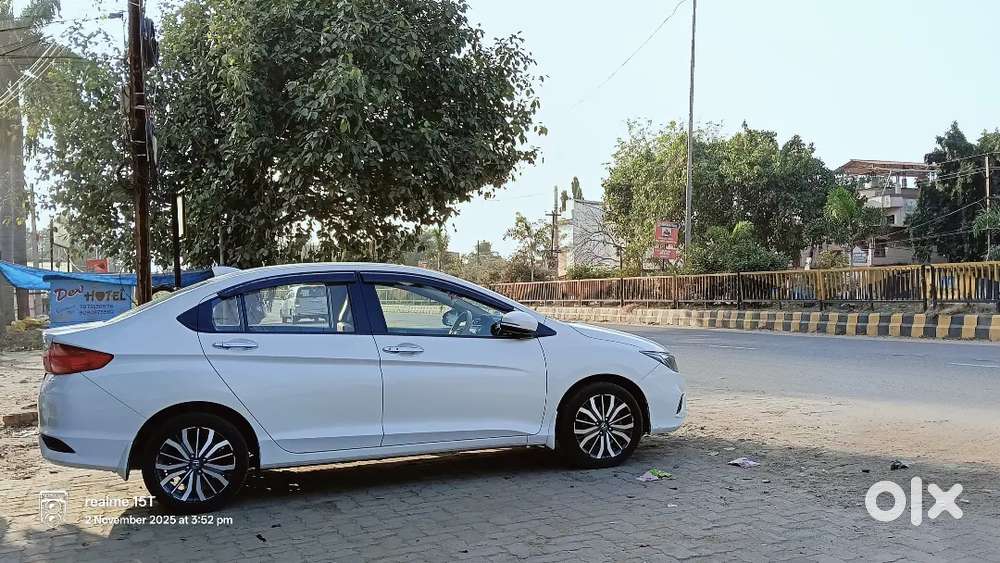Honda City With Sunroof..brand New Condition..