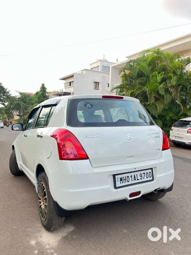 Maruti Suzuki Swift Lxi Bsiii, 2010, Petrol