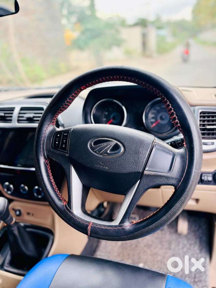 Mahindra Tuv 300 T10, 2018, Diesel