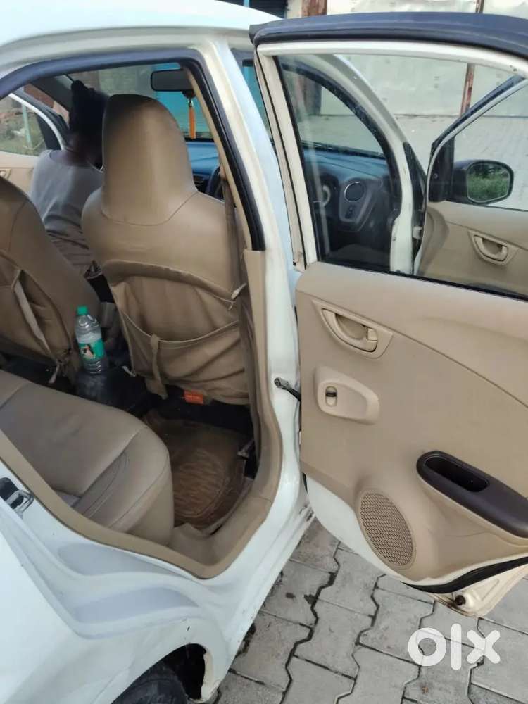 Honda Brio Petrol 2012