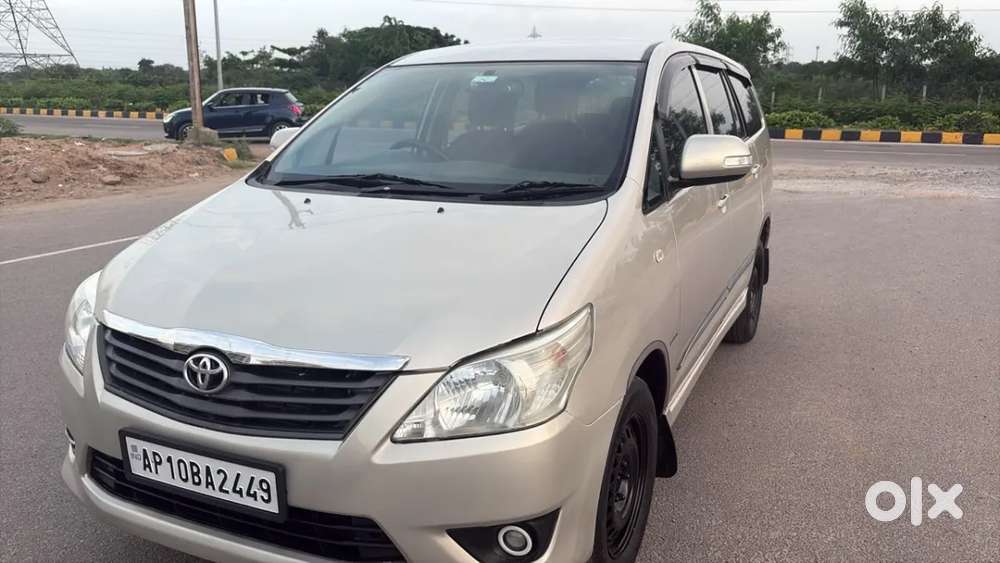 Toyota Innova 2.5 Gx 8 Str Bs-iii, 2012, Diesel