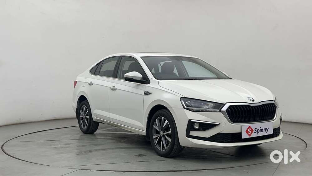 Skoda Slavia Style 1.0l Tsi Mt, 2022, Petrol