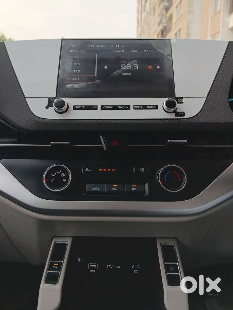 Kia Carens 1.5 Prestige 7 Str, 2023, Petrol