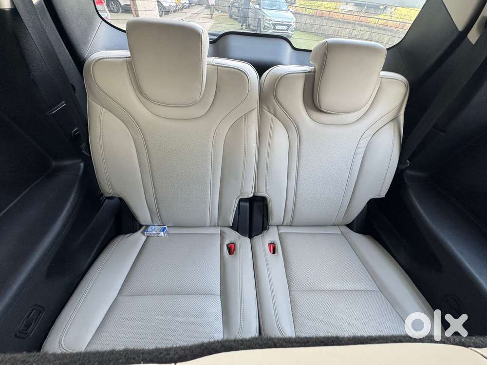 Mahindra Xuv700 2.2 Ax 7 Diesel At Str, 2023, Diesel