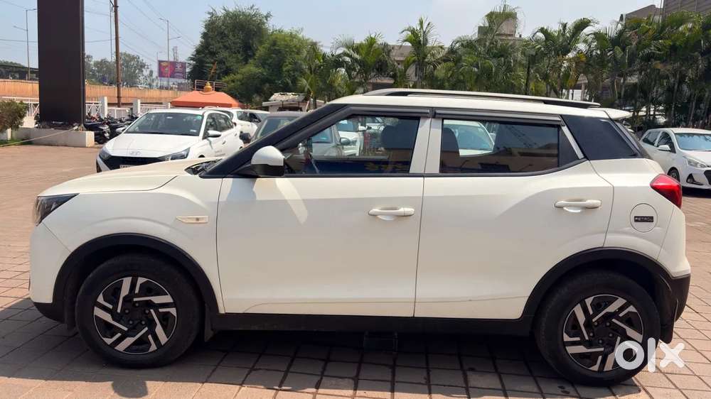 Mahindra Xuv300 W4, 2023, Petrol