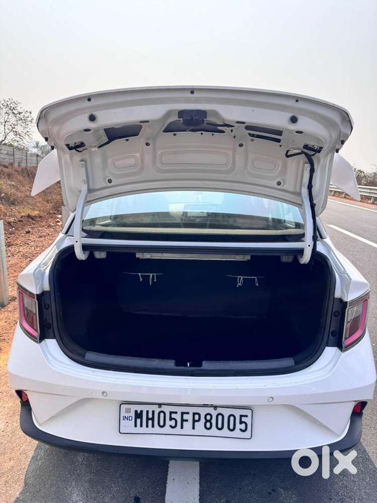 Hyundai Aura 2024 Petrol Well Maintained