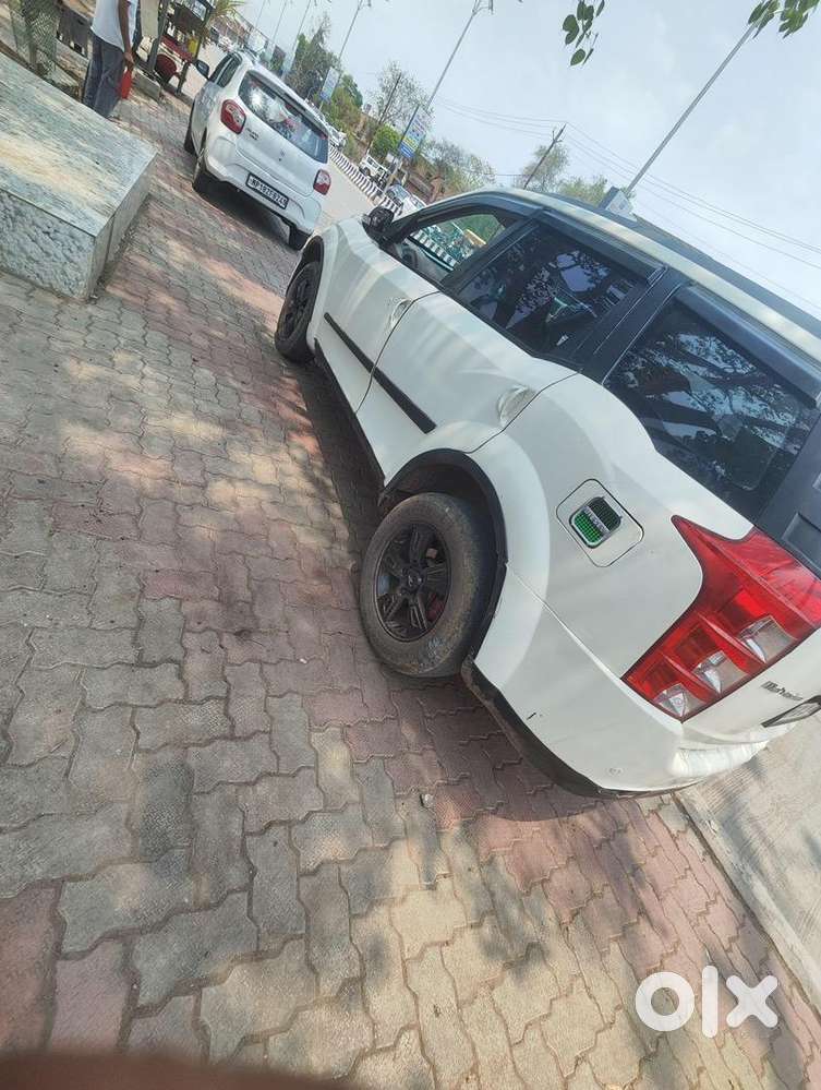 Mahindra Xuv500 2014 Diesel 130000 Km Driven