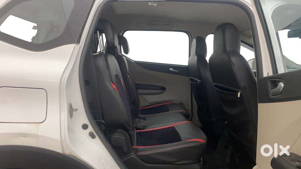 Renault Triber Rxz Easy-r Amt, 2022, Petrol