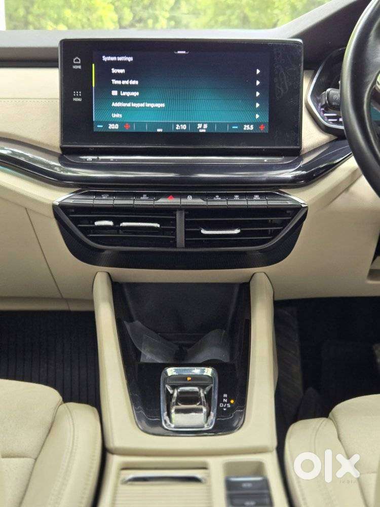 Skoda Octavia 2.0 Style Tsi At, 2022, Petrol