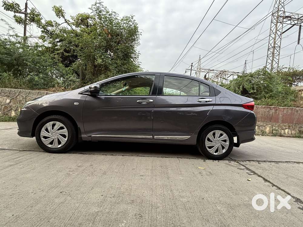 Honda City I-vtec Sv, 2018, Petrol