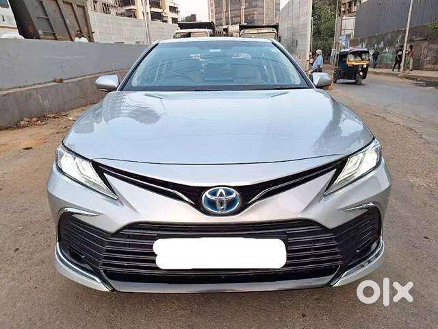 2022 Toyota Camry Hybrid