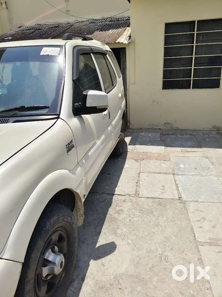 Tata Safari 2.2 Lx 2011