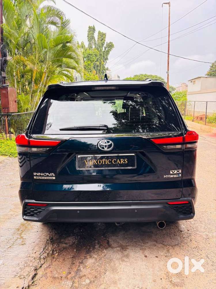 Toyota Innova Hycross 2.0 Vx Hybrid 7 Str, 2023, Petrol