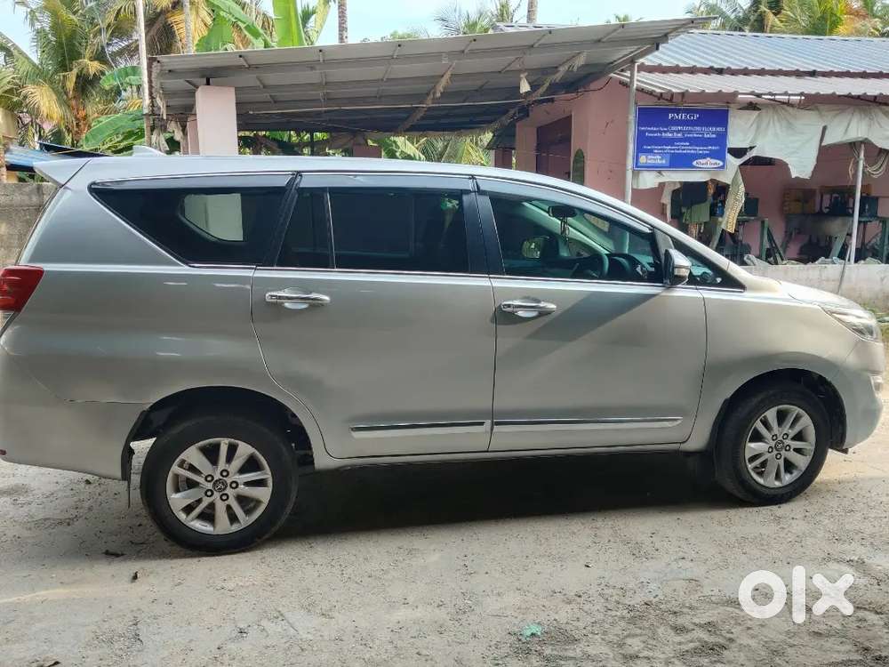 Toyota Innova Crysta 2017