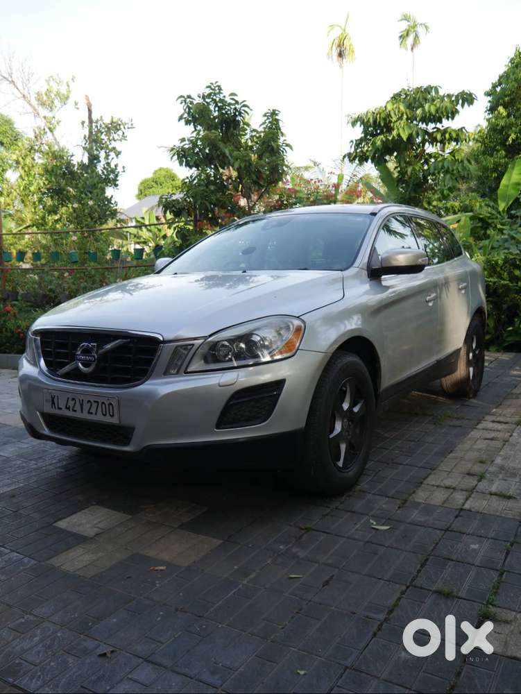 Volvo Xc60, Metalic Silver, 2012 D3, Diesel Automatic, Good Condition