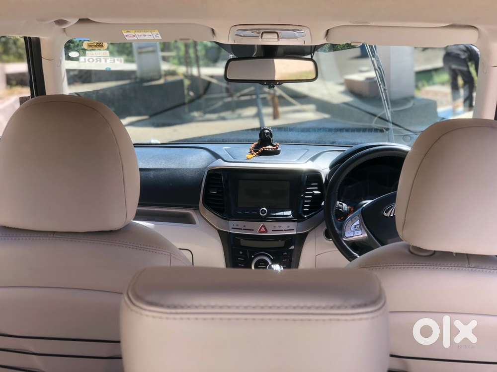 Mahindra Xuv300 2022 Petrol Well Maintained