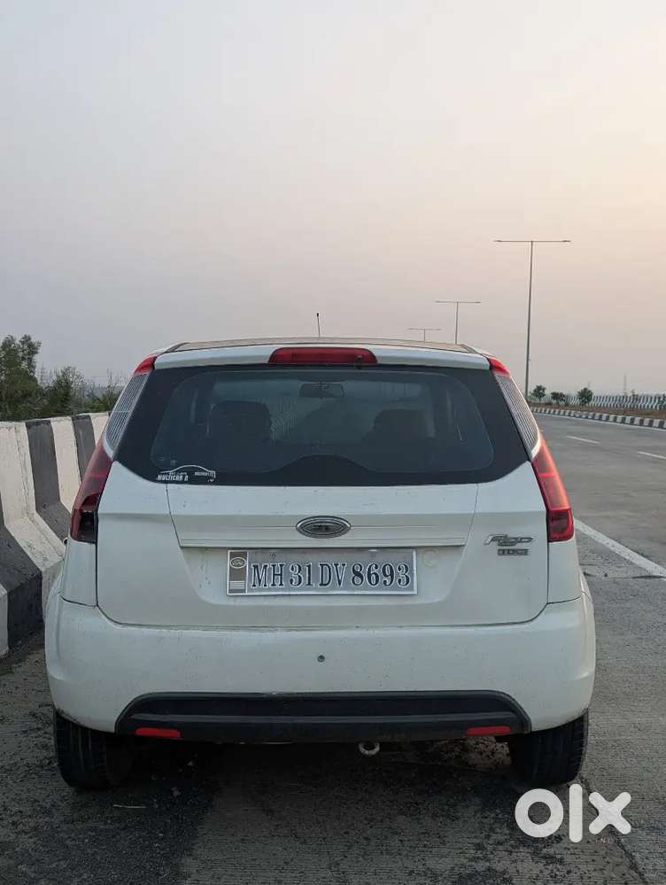 Ford Figo Blu Tdci 2012