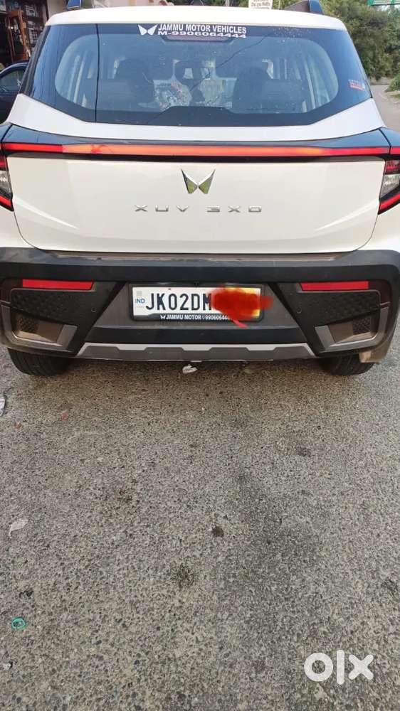 Mahindra Xuv 3xo Mx3 Pro 2024