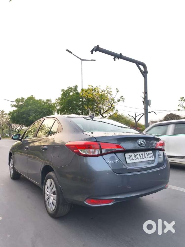 Toyota Yaris G Cvt, 2019, Petrol