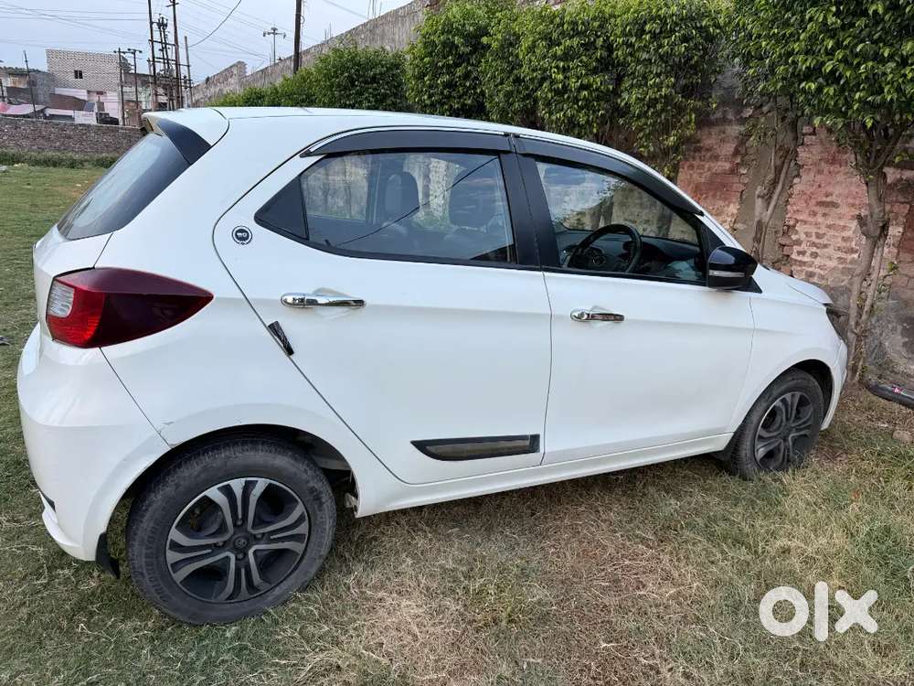 Tata Tiago 2024 Petrol 27456 Km Driven New Condition Very Less Used