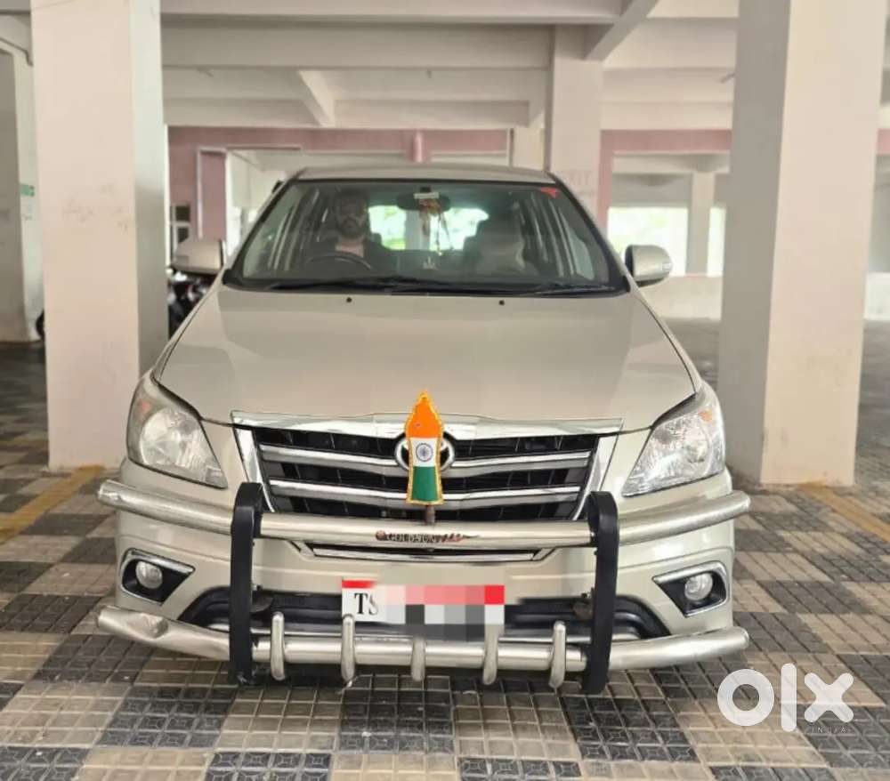 Toyota Innova 2.5 Vx 2015