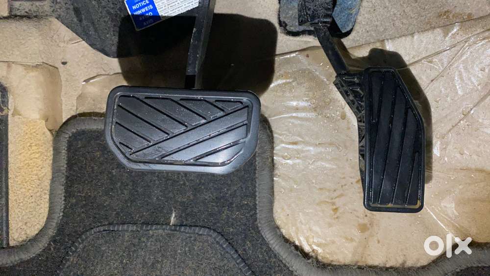 Maruti Suzuki Swift Dzire Amt Vxi, 2017, Petrol