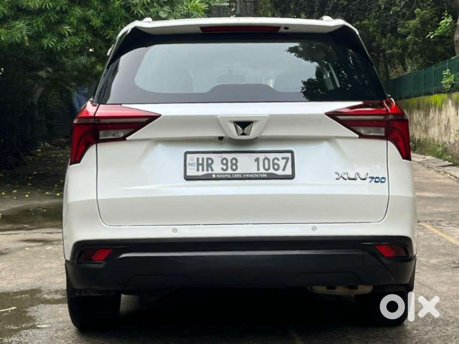 Mahindra Xuv700 2.0 Mx Petrol Mt 5 Str, 2024, Petrol