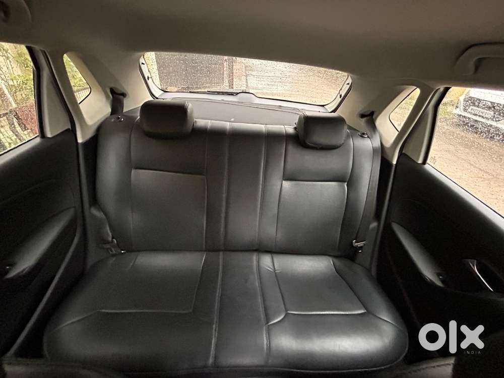 Vw Polo Petrol Loaded With All Features, Well Maintained New Condition